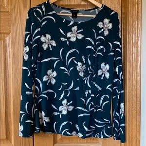 Ann Taylor flower pleated front blouse
